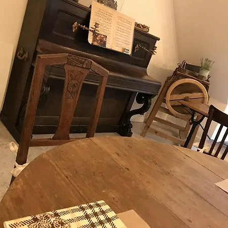 La Nicoulette Bed & Breakfast Gapennes
